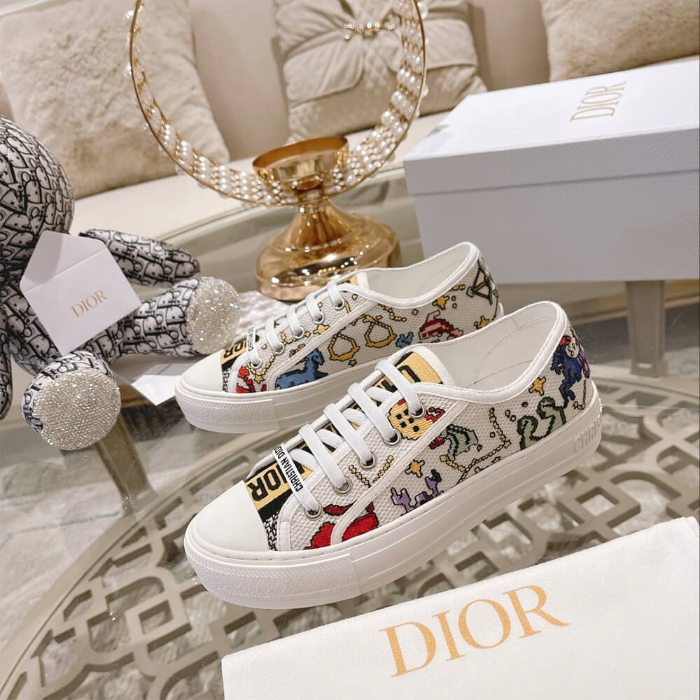 WALK N DIOR SNEAKER